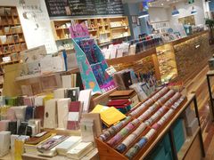 -猫的天空之城概念书店(印象城购物中心店)