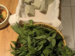 -巴奴毛肚火锅(龙湖锦艺城店)