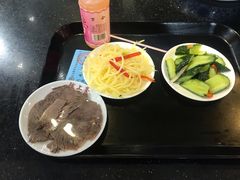 -陇上全荟兰州传统牛肉面(延吉路店)