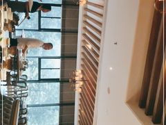 -雍和会海鲜姿造自助(湖东路店)