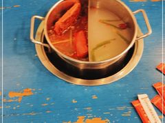 -马路边边串串香形象店(磐石路店)