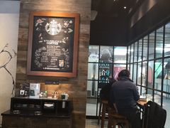 大堂-星巴克(北京三里屯SOHO一店)