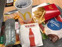 -麦当劳(民盈·国贸城店)