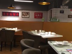 大堂-新大咀港式茶餐厅(宝山万达店)