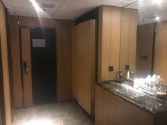 -优逸酒店(柳州窑埠古镇万象城店)