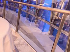 -广州塔卢特斯法国旋转餐厅