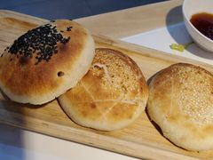 焦糖鲜花火烧-黑鸡小馆(金源店)