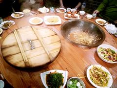 -咱屯子铁锅炖直营店(保利店)