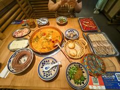 -洱火云南酸菜牛肉火锅(石景山当代商城店)