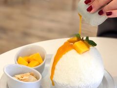 芒果糯米饭-Cheevit Cheeva(Sirimangkalajarn)