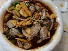 -凤凰路何眼镜香辣蟹(花果园店)