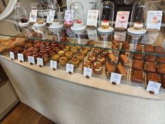 -VERIE BAKEHOUSE