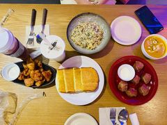 -HELLO 27 意面·沙拉·帕尼尼