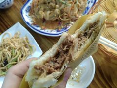 老潼关肉夹馍-秦韵轩·西安小馆(贻成福地广场店)