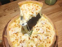 -Dragon Pizza•圆脸龙披萨·牛排餐厅