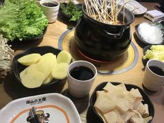 -尚品小土屋涮毛肚(李沧万达店)