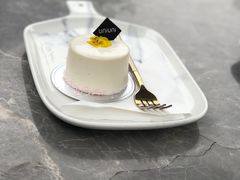 -UNI UNI(环亚凯瑟琳店)