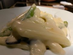 -穹六人间 people 6(岳阳路店)