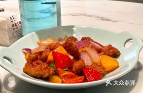 Fresh Pineapple Sweet and Sour Pork