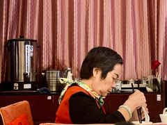 -深圳君逸国际酒店(龙岗横岗塘坑地铁站店)
