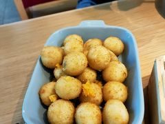 炸汤圆-蜜桃餐厅·伴山(绿宝广场店)