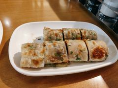 葱饼卷牛肉-台北楚楚园馅饼粥(虹桥南丰城店)