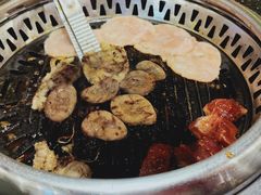 -釜御山海鲜烤肉火锅自助(新城市中心店)
