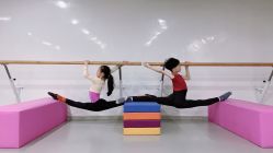 -艺佳舞蹈培训学校