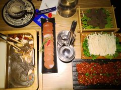 -尚尚仙·酸汤猪手·猪肚鸡火锅(华联万柳购物中心店)