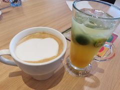 -必胜客(康华路店)