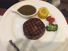 -斗牛士牛排餐厅(嘉里汇店)