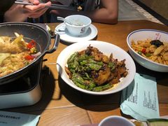 -黄泥岗·地道湖北菜(奥特莱斯店)