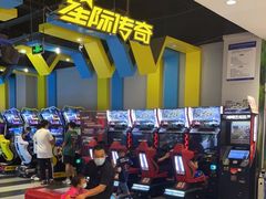-反斗乐园π·电玩·高空拓展·蹦床(龙华天虹店)