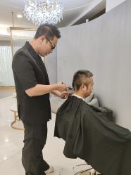 -八佰伴8008星级形象店
