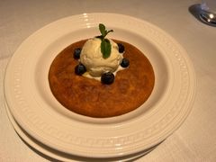 -Mogul Eatery·大亨餐酒馆