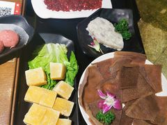 -牛焱·贵州黄牛肉火锅(城西银泰店)