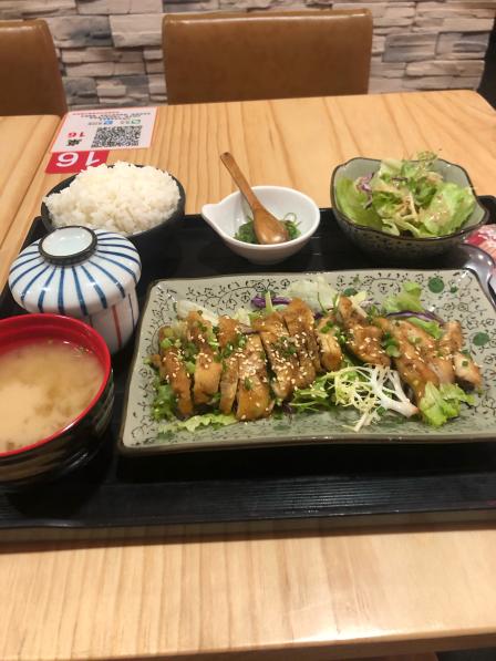 以前实习在这附近所以一直很喜欢来这几吃做得很精致