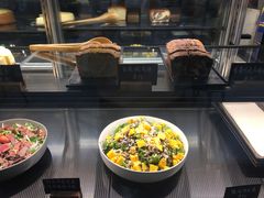 羽衣甘蓝芒果沙拉-HELLO 27 意面·沙拉·帕尼尼