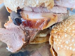 烧饼夹肘子肉-昌顺马记小吃店(昌盛园店)
