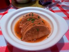 -刘姐啤酒鱼民族演艺餐厅(西街总店)