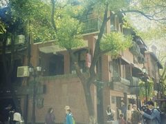 -黎黄陂路街头博物馆