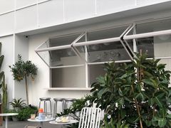 -洪小鹏生活美学馆(领SHOW天地店)