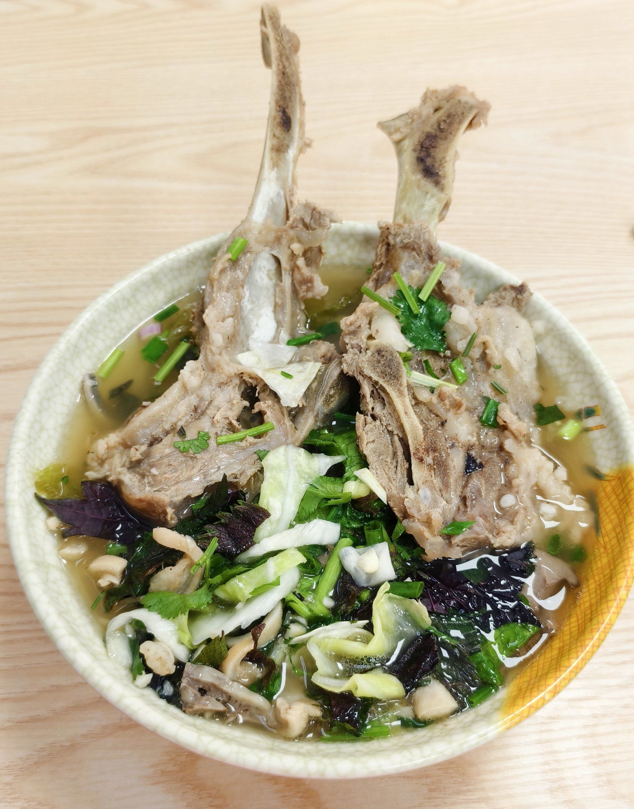 暖心暖胃的羊骨羊杂粉正,斋汤觉咸d,加粉岩味