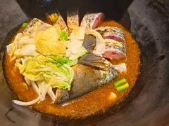 -鱼窝棚柴火铁锅炖(富山屯店)