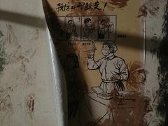 -荒岛实景沉浸密室(江汉路1店)