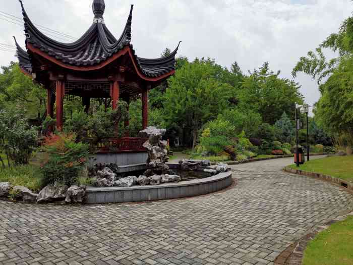 桃浦公园-"工作日去的,人很少,景色不错!建议驾车或."-大众点评移动版