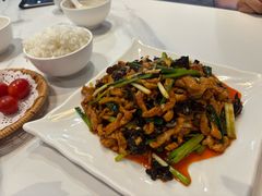 传统鱼香肉丝-金熊猫川菜餐厅