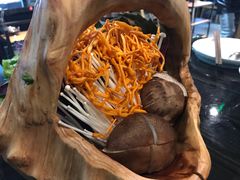 菌蔬拼盘-东椰·海南椰子鸡火锅(朝阳门店)