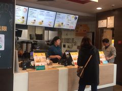 -麦当劳(展览路店)