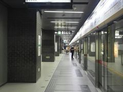 -平安里(地铁站)